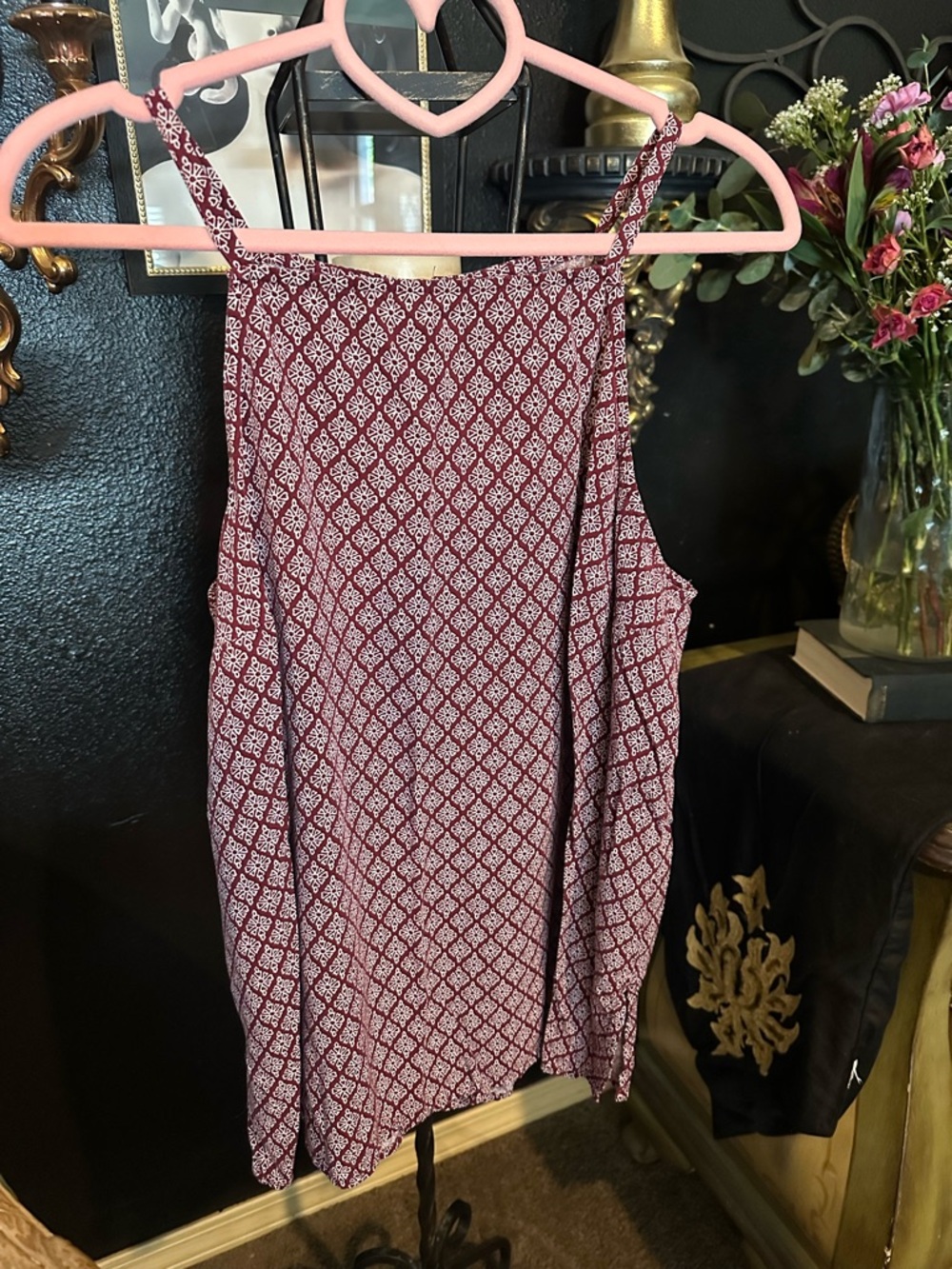 Old Navy Burgundy and White Printed Tank